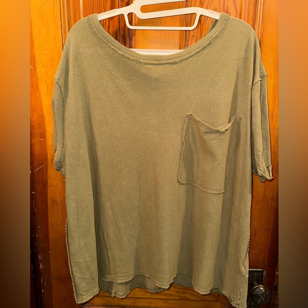 We The Free Size M Olive green tshirt